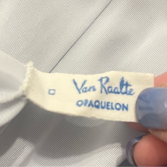 New Vintage Van Raalte Opaquelon Blue Half Slip Pleated Lace Trim Size Medium - Picture 7 of 8